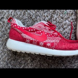 Red Christmas Roshes